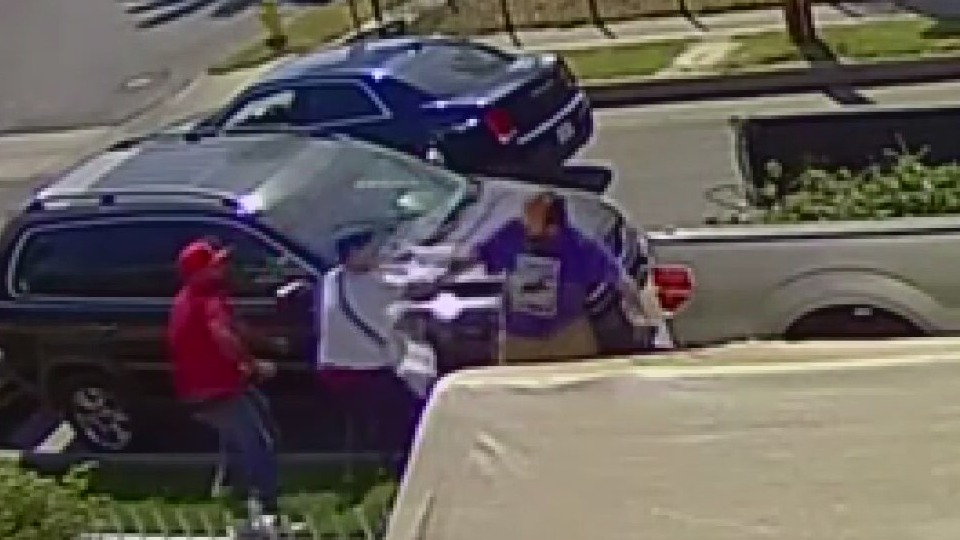 Signature gatherer with autism attacked in Lynwood